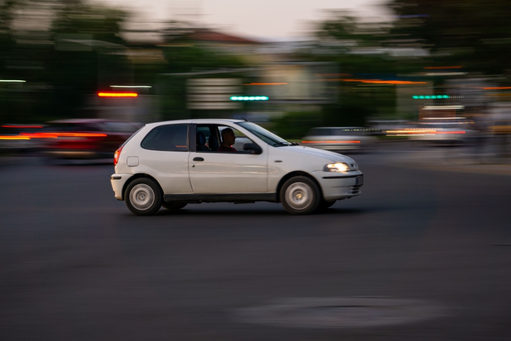 Un bărbat a fost arestat preventiv după ce și-a răpit fosta iubită de pe stradă în județul Sălaj