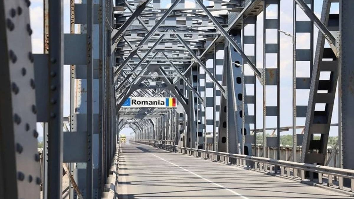 Restricții de trafic pe Podul Prieteniei Giurgiu-Ruse din cauza unor lucrări de construcție
