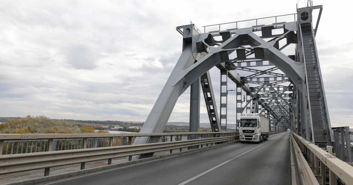 Restricții de circulație pe Podul Prieteniei Giurgiu-Ruse în a doua jumătate a lunii octombrie