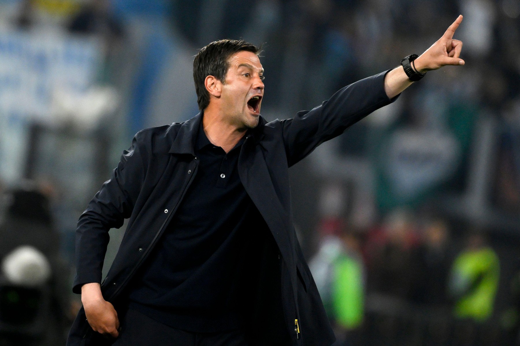 Reacție violentă a lui Cristi Chivu la pauza meciului Inter - Bologna, după o primă repriză slabă