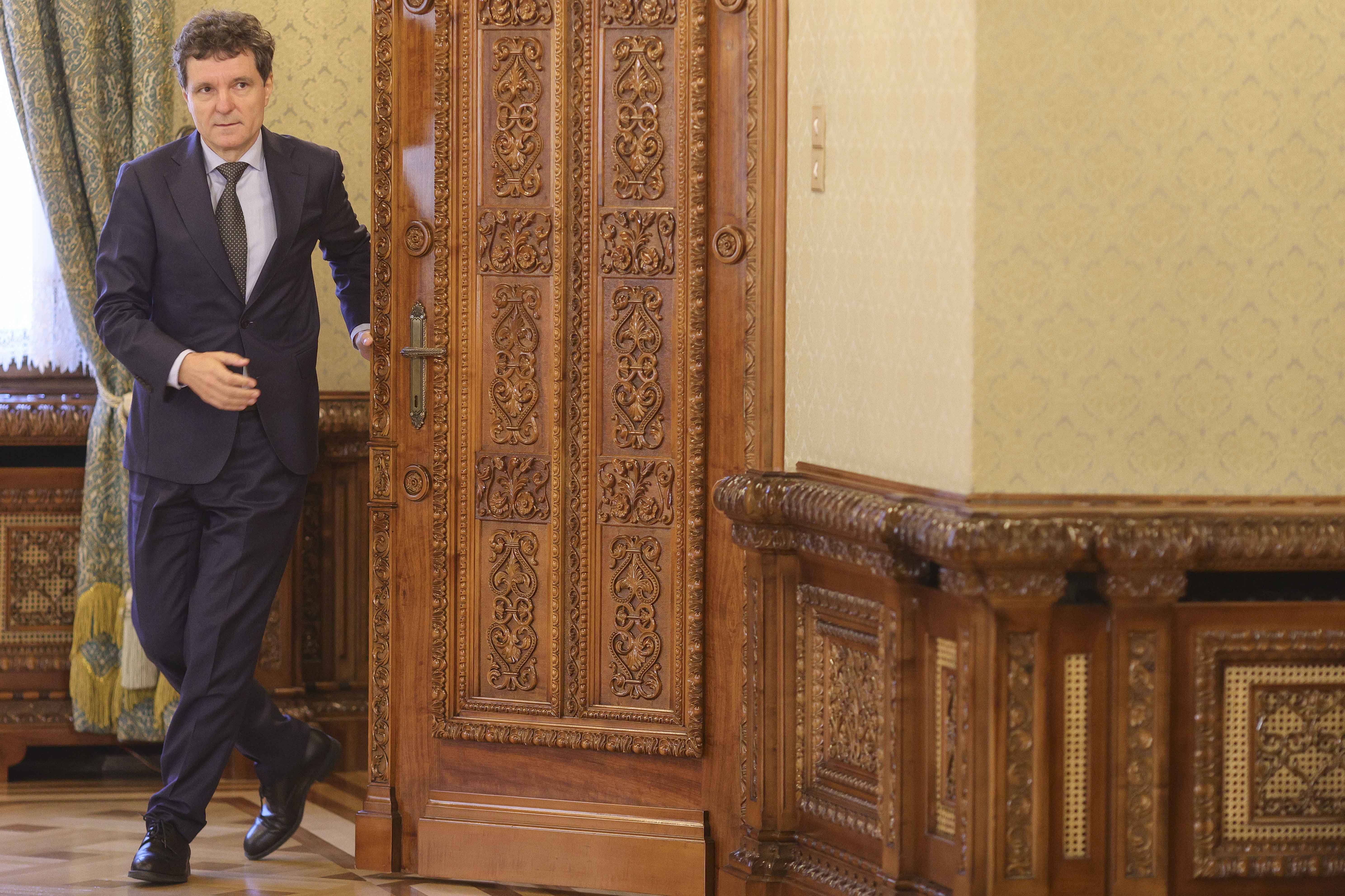 Nicușor Dan anunță declarația de presă după consultările de șase ore cu liderii partidelor