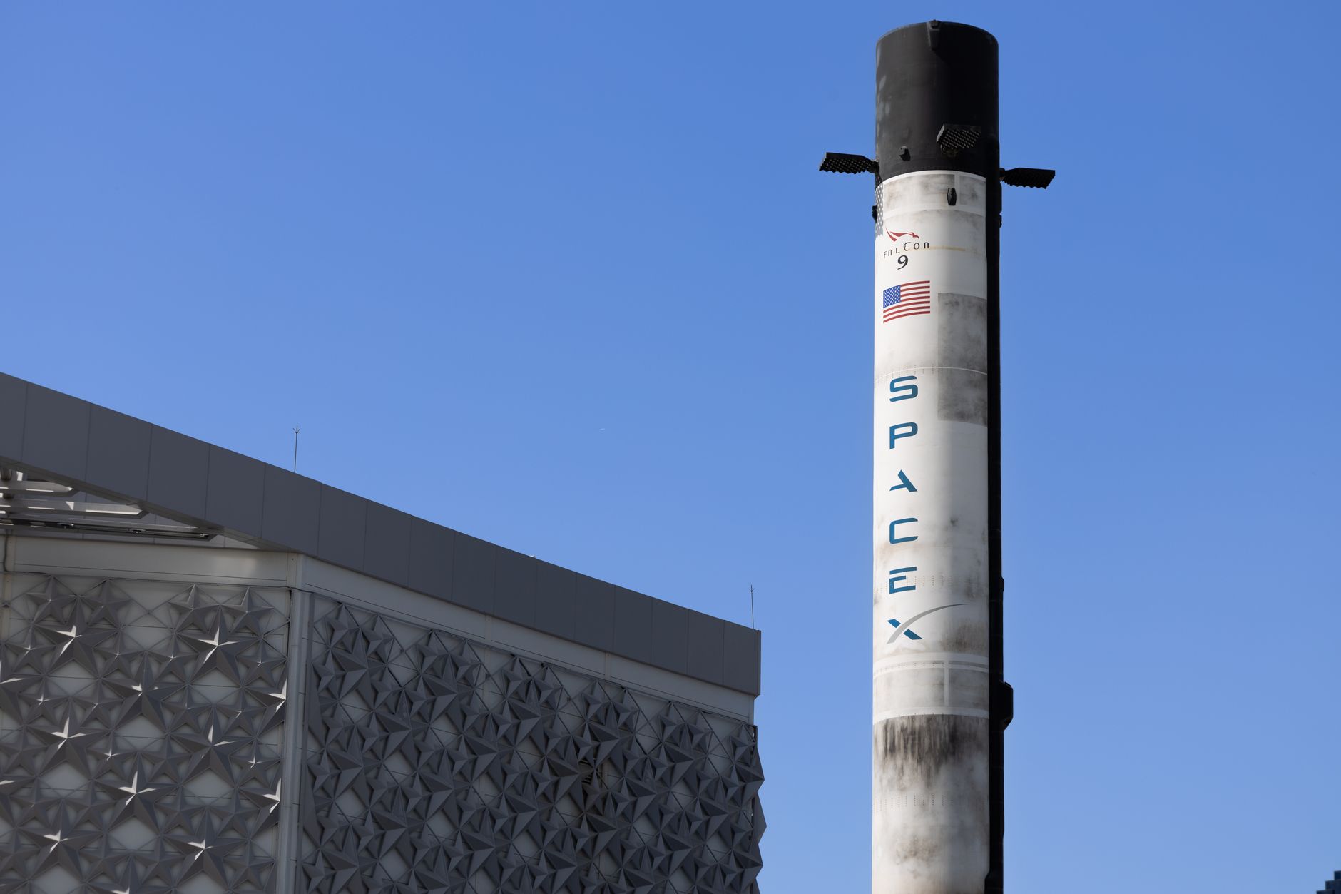 Japonia a lansat cu succes misiunea MMX pentru colectarea mostrelor de pe Phobos