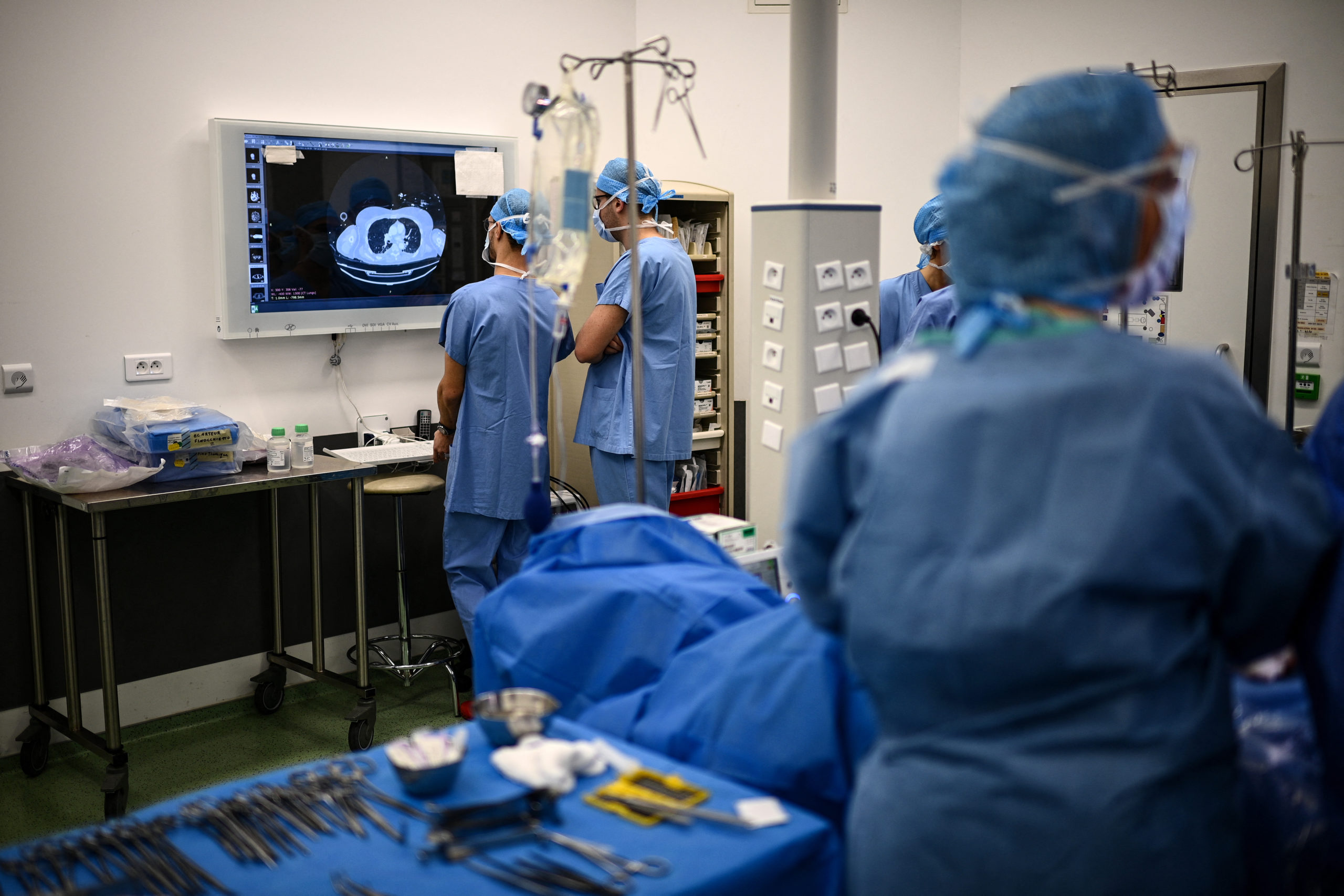 Inteligența artificială poate estima vârsta biologică și șansele de supraviețuire în cancer dintr-o fotografie