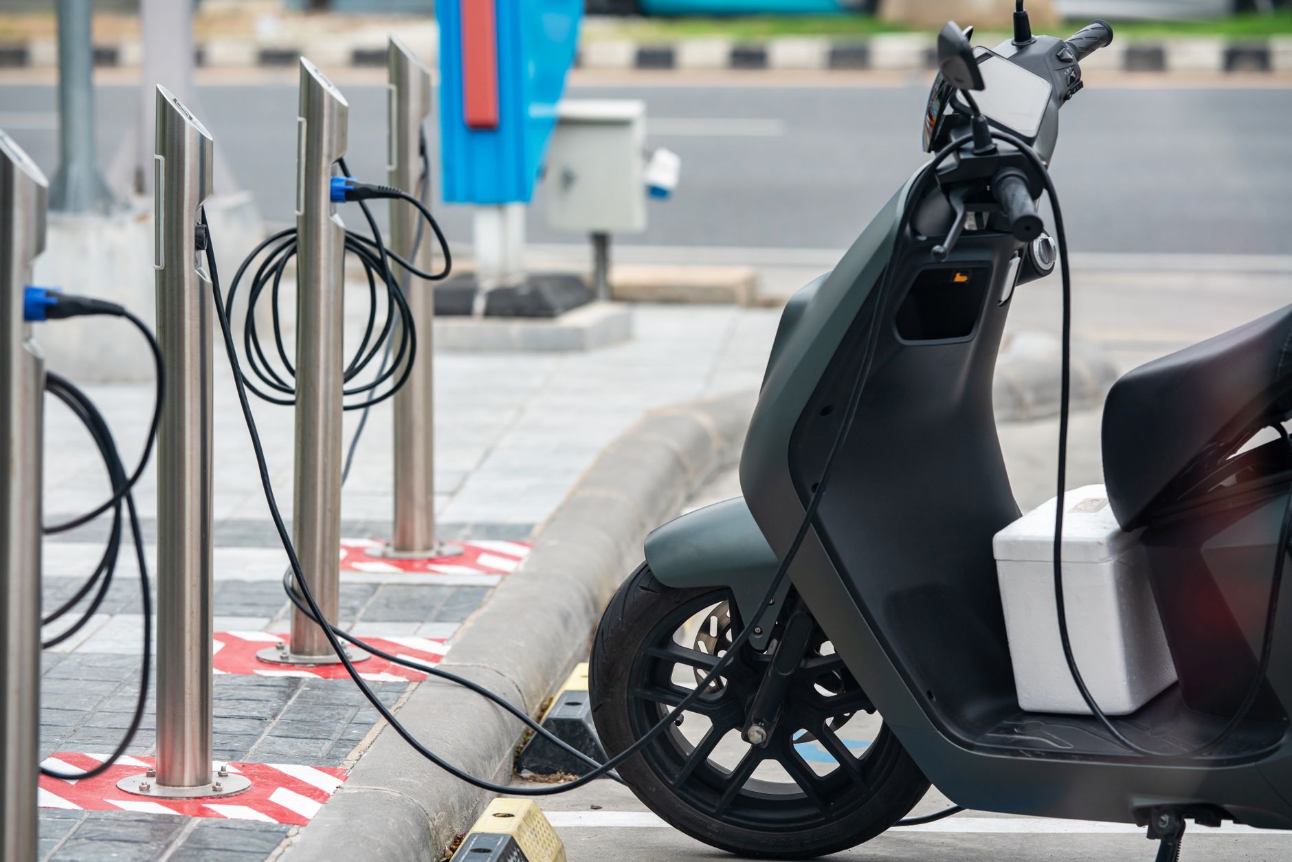 Tesla își extinde strategia: de la spectacole tehnologice la creșterea prețurilor la energia electrică