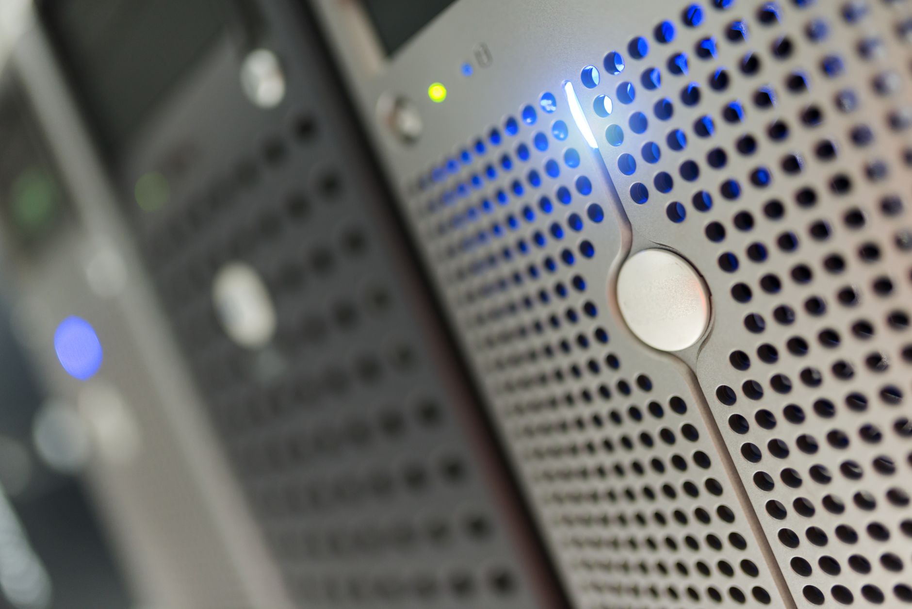 Pană masivă de curent la Google Cloud în Londra a blocat serviciile bancare și sistemul judiciar