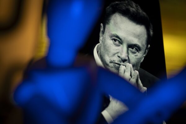 Elon Musk explorează posibila fuziune între Tesla și SpaceX, o mișcare care ar fi una dintre cele mai mari din istorie