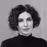 Impactul muncii de acasă asupra colaborării și creativității: ce spun studiile recente