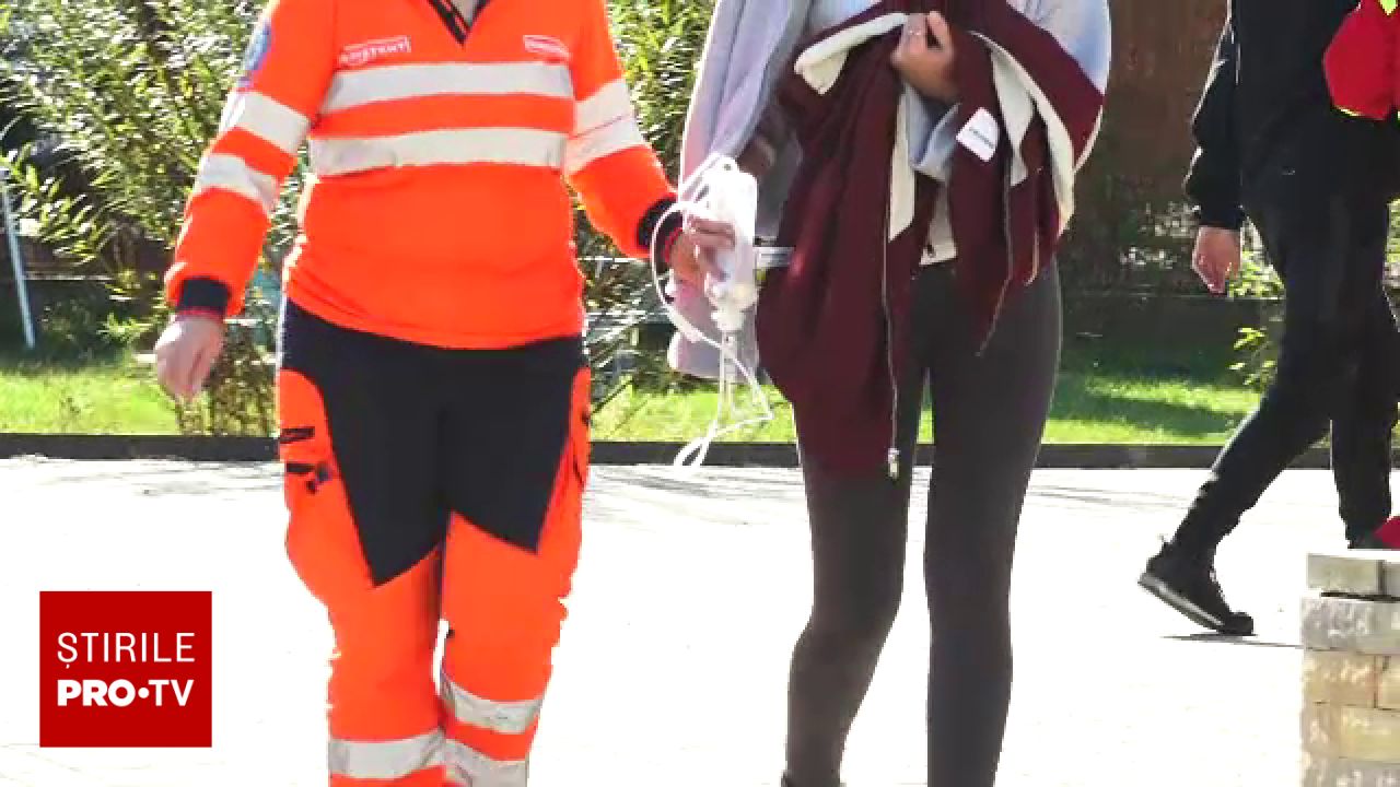 Zeci de elevi din Suceava au suferit probleme medicale după o excursie în Maramureș