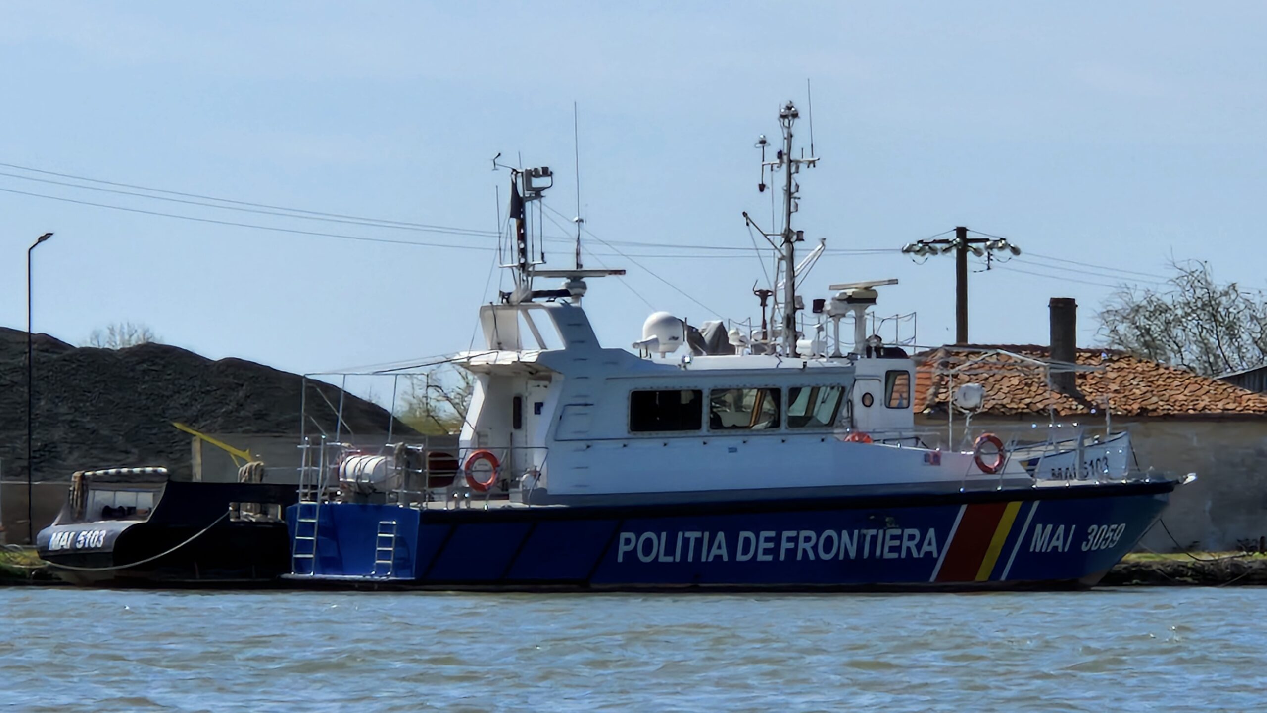 Operațiune de salvare pe Marea Neagră după ce o navă comercială a fost lovită de o dronă lângă Constanța