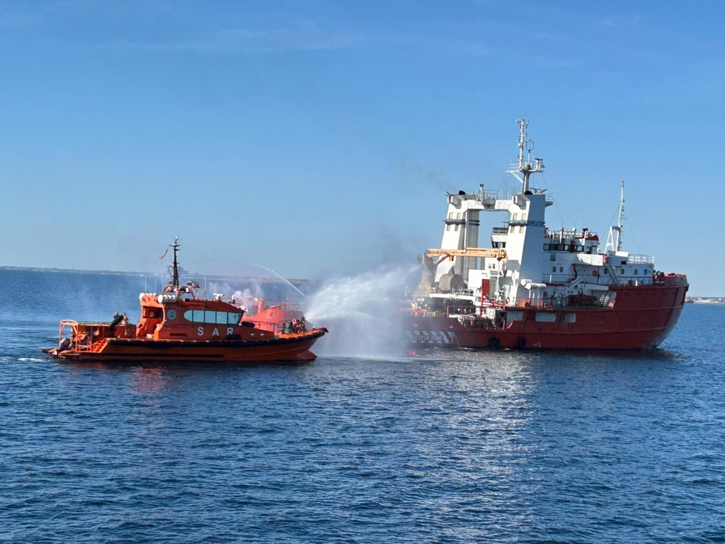 Tragedie în Marea Neagră: Un marinar ucrainean a murit după ce petrolierul Khoryv a fost atacat de o dronă