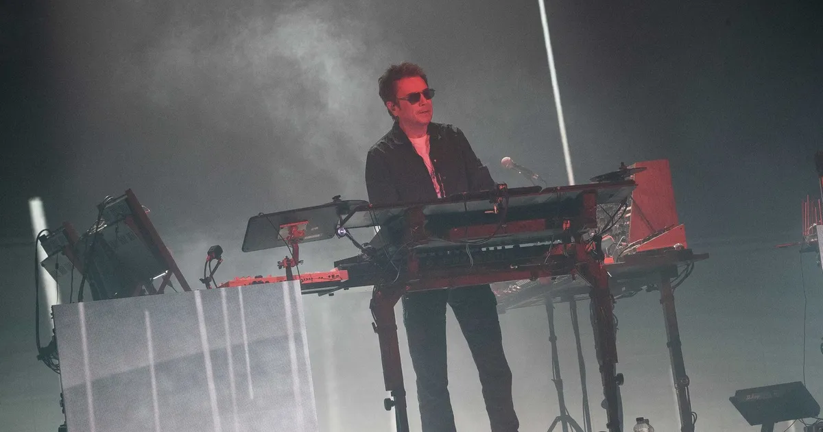 Jean-Michel Jarre susține utilizarea inteligenței artificiale în artă: „Tehnologia este neutră”