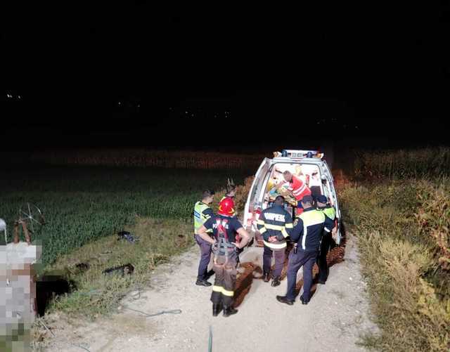 Salvatoare de noapte în Botoșani: Un bărbat de 68 de ani a fost scos dintr-o fântână adâncă de șase metri