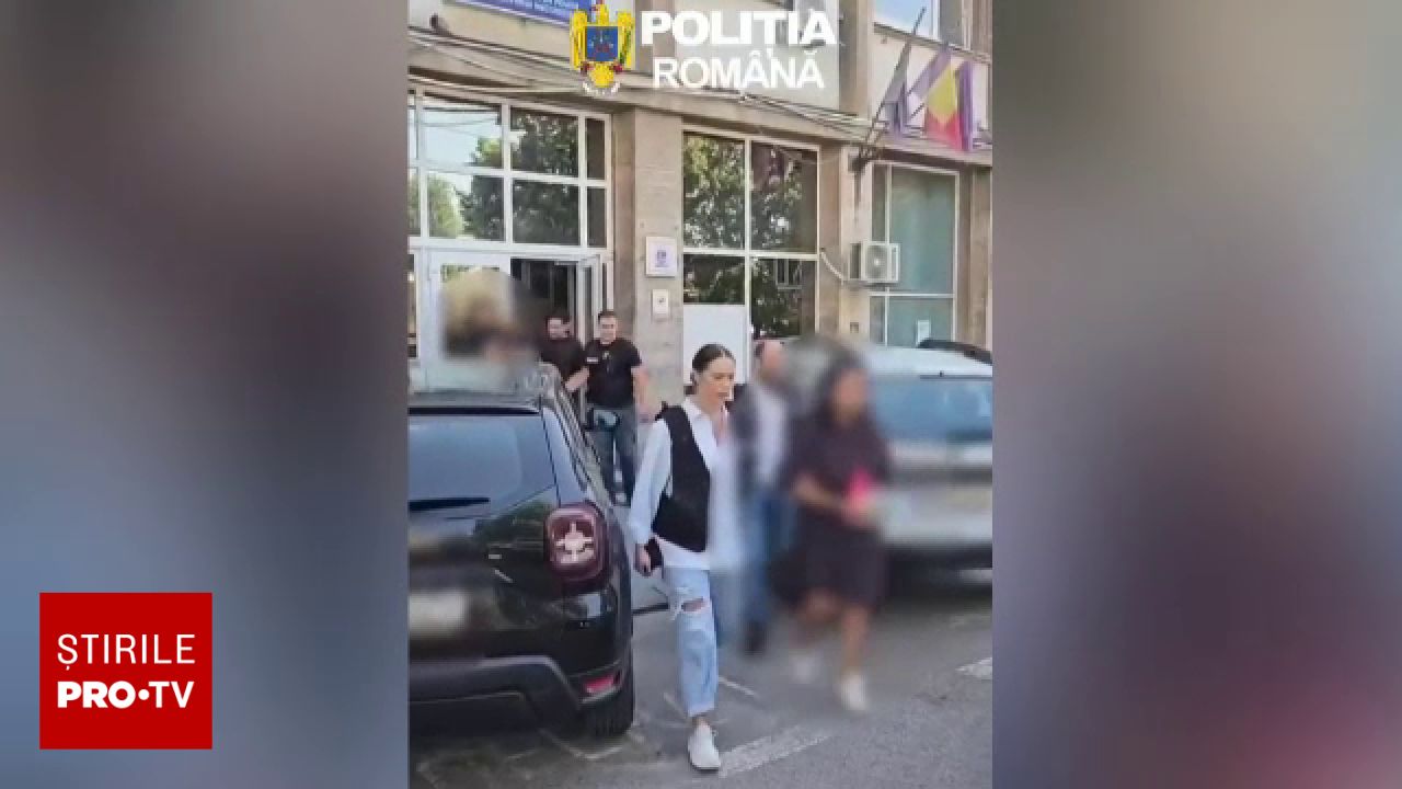 Dosar de răpire și cerșetorie: Doi români au furat gemeni de la o femeie din Indonezia