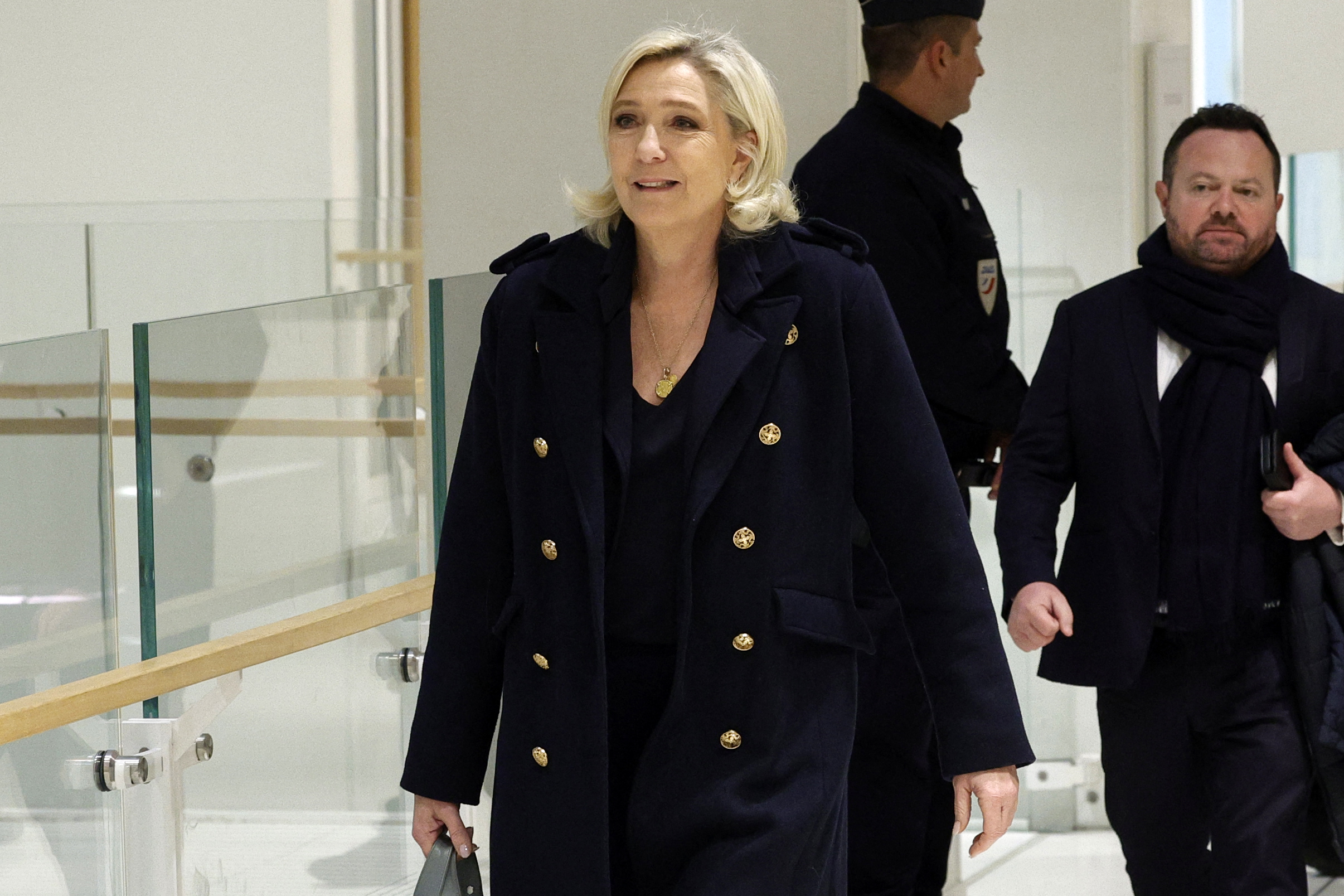Marine Le Pen propune un guvern de unitate națională condus de Jordan Bardella pentru alegerile din 2027
