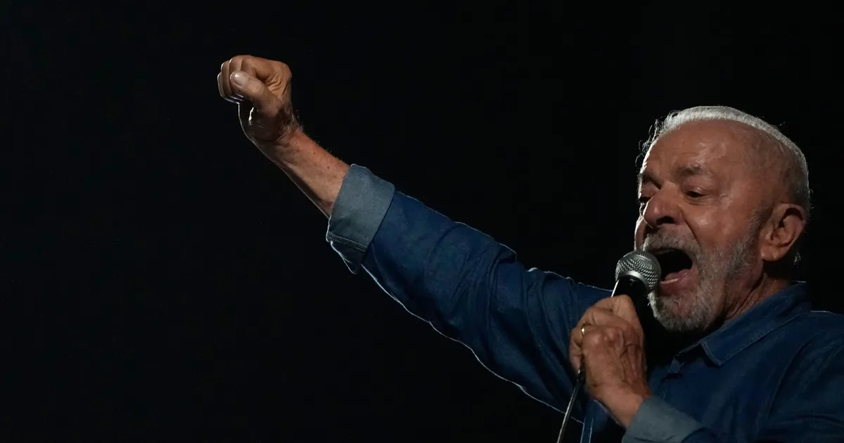 Lula da Silva câștigă al patrulea mandat prezidențial în Brazilia, în timp ce Flavio Bolsonaro contestă rezultatul