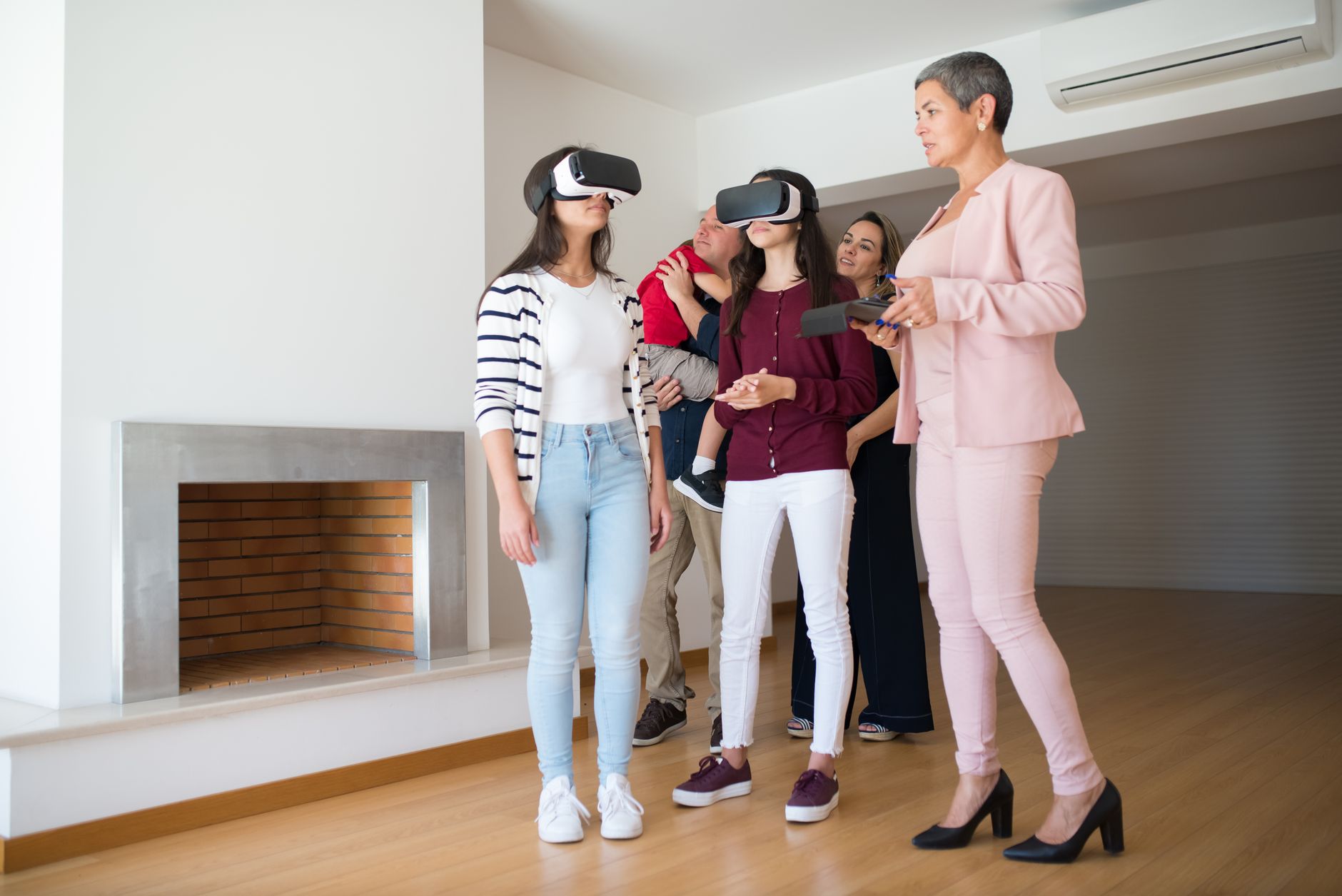 Compania de proptech VAUNT depășește pragul de 300 de milioane de euro și introduce un asistent AI