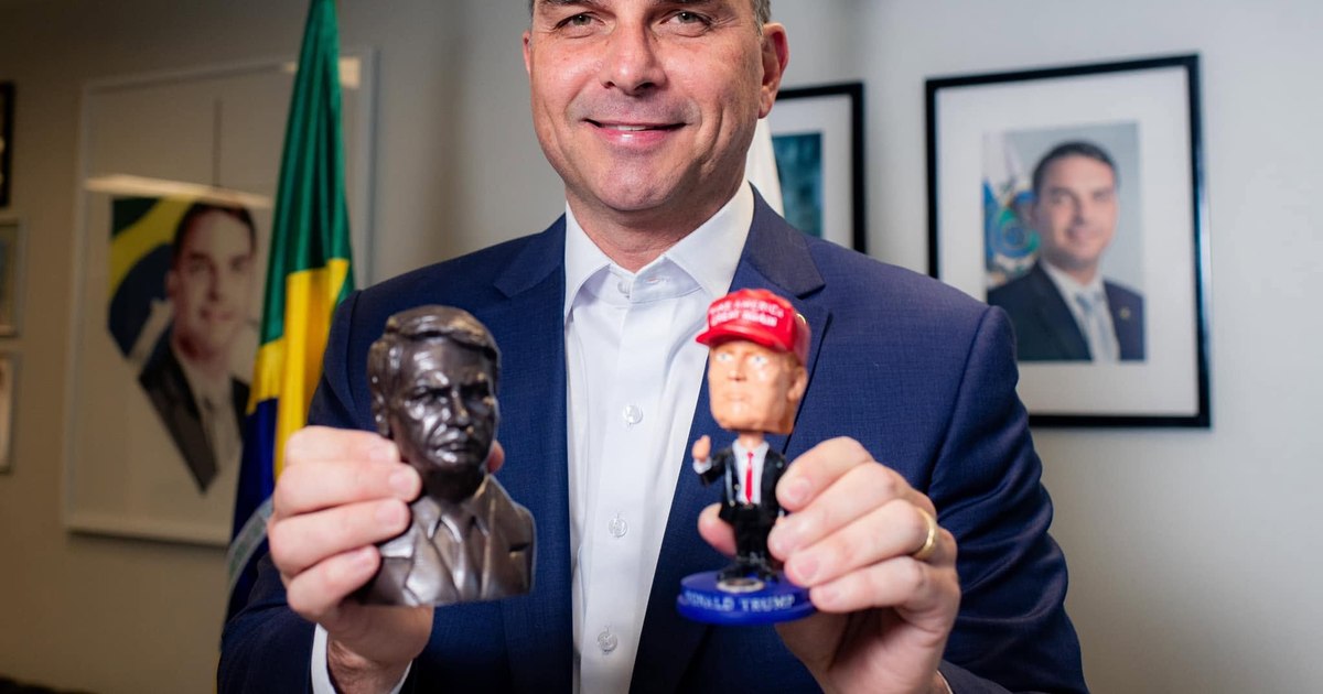 Flávio Bolsonaro ar fi fugit din Brazilia spre SUA pentru a solicita azil politic