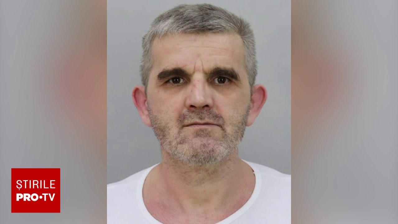 Alertă în Caraș-Severin: un bărbat înarmat este căutat cu drone și câini de urmă