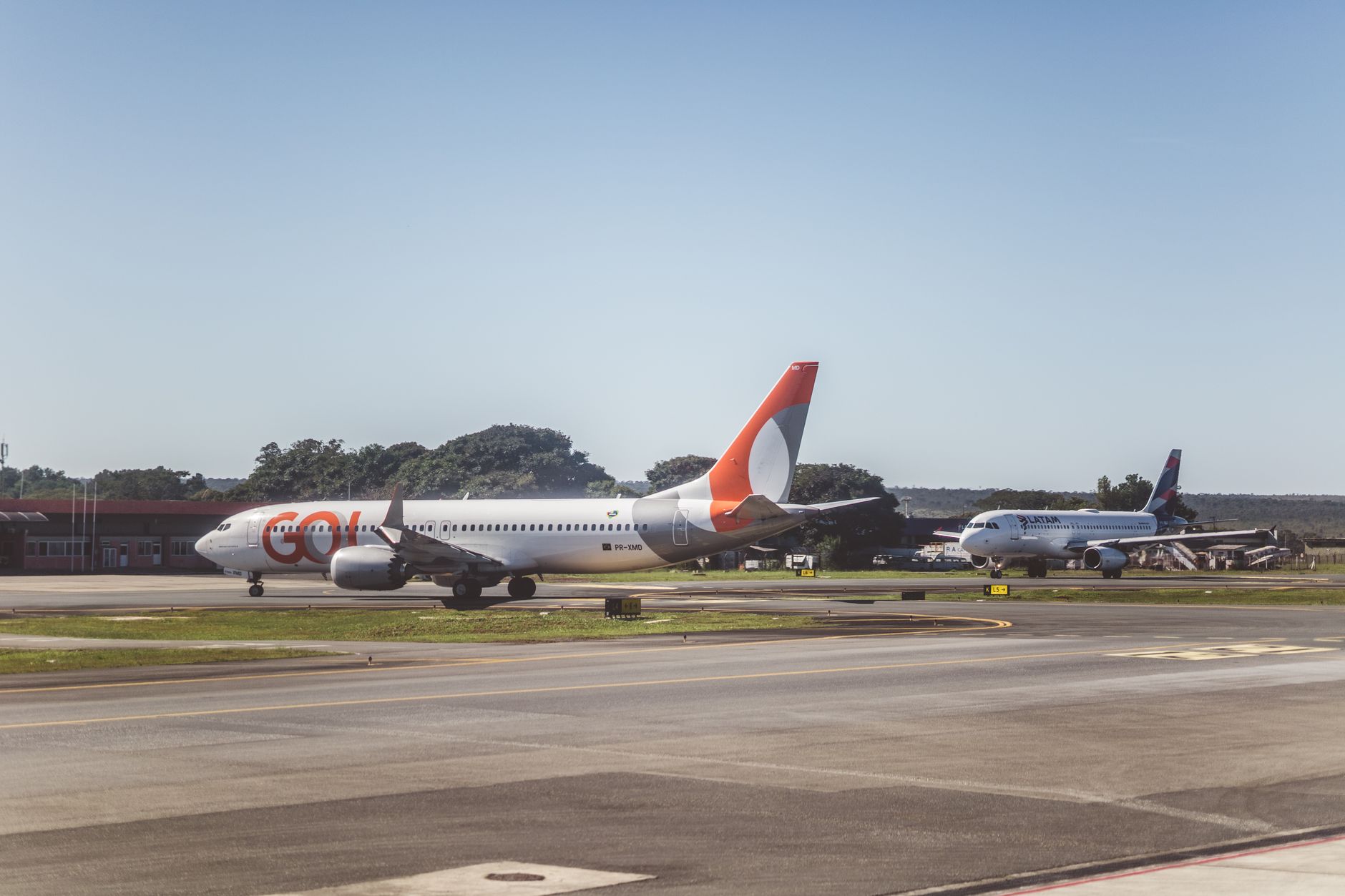 Dan Air avertizează cu anulări de zboruri din cauza blocării unor încasări de 850.000 de euro de către Netopia