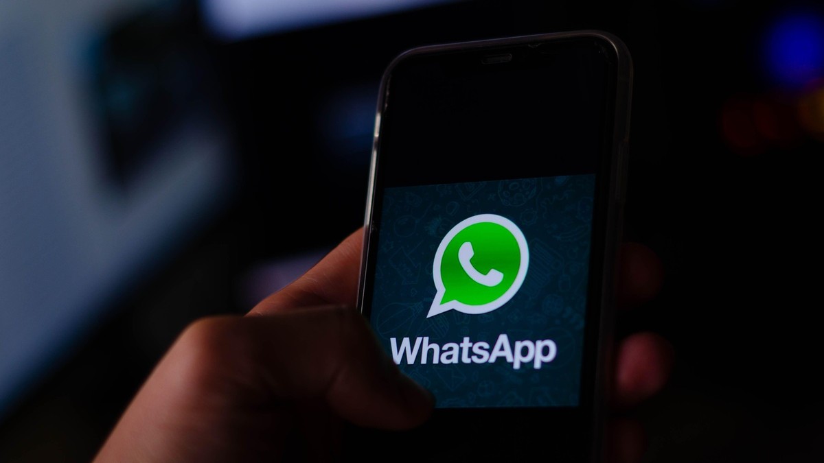 Cum pot fi furate conturile de WhatsApp prin metode de înșelăciune care folosesc încrederea cunoștințelor