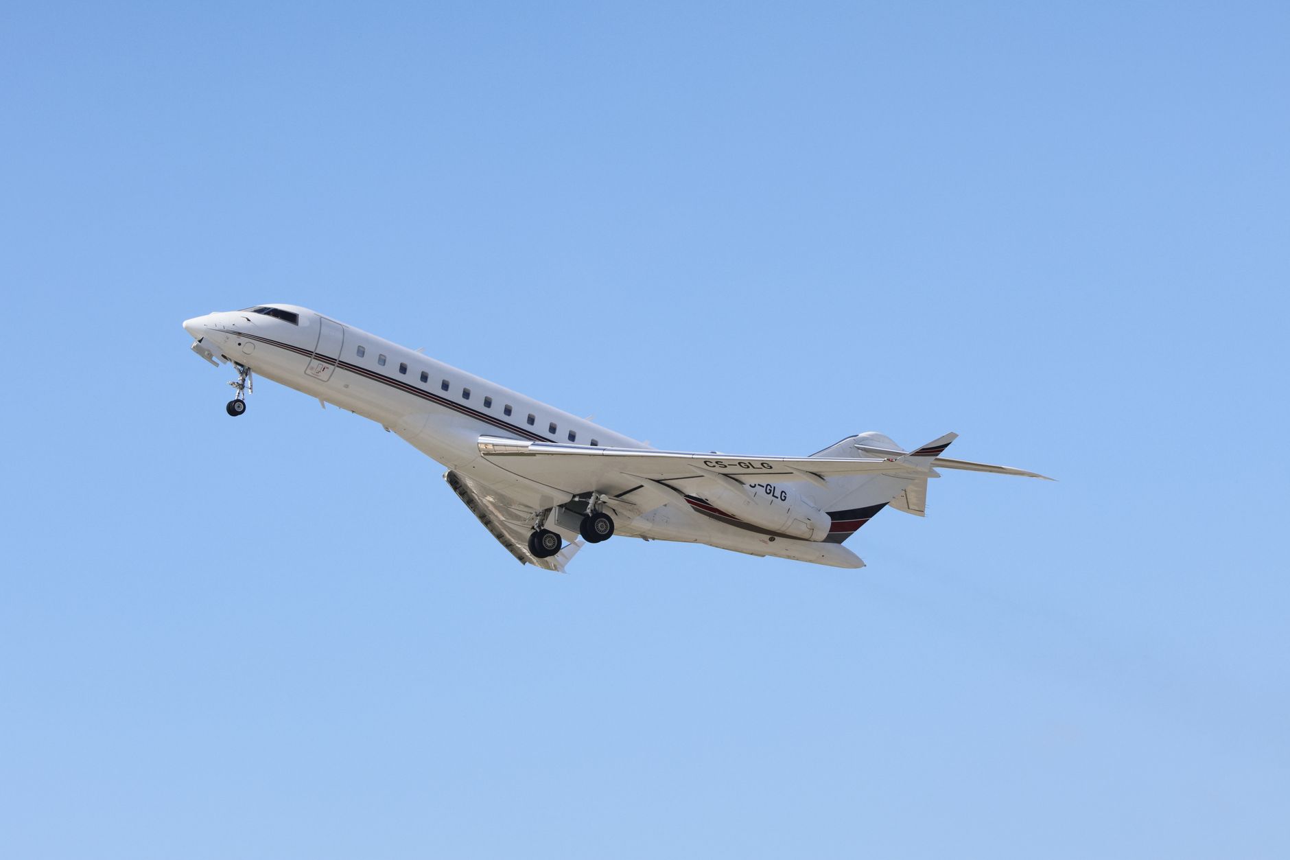 Flavio Bolsonaro a ajuns în SUA cu un avion privat plătit cu 150.000 de dolari dintr-un cont american