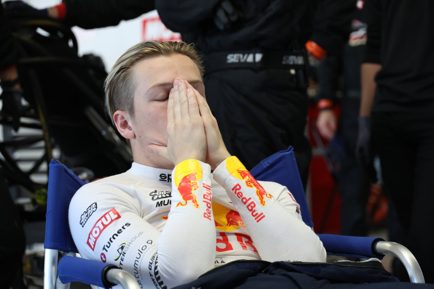 Incidentul dintre Verstappen și Lawson la Mexic pune în pericol viitorul pilotului din Noua Zeelandă