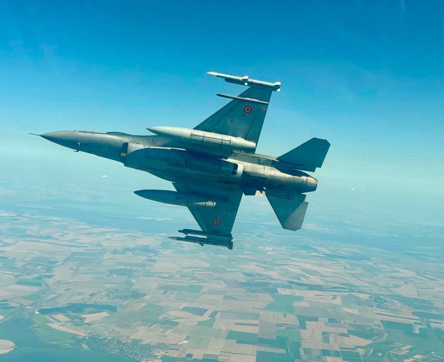 Alertă de drone în cinci județe din România: avioane F-16 și un elicopter au fost ridicate de la sol