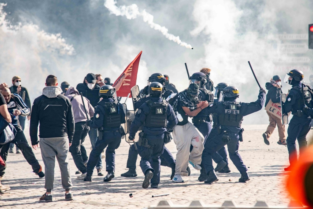 Val de proteste în Europa: Manifestații masive în Germania și tensiuni în Franța