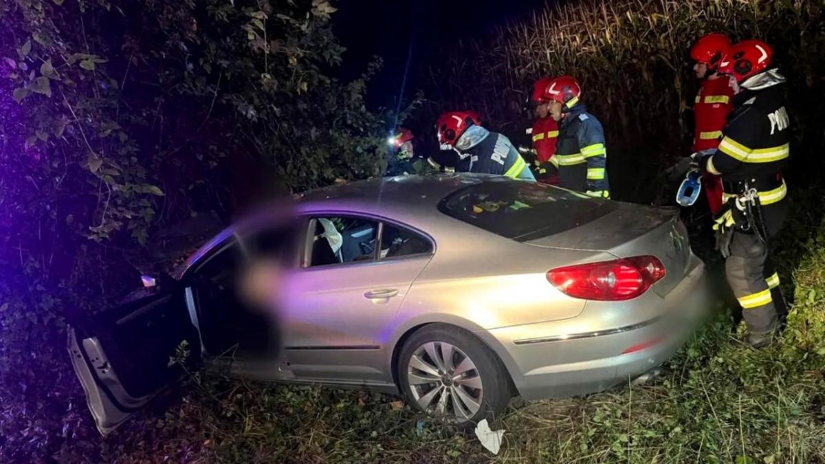 Accident rutier tragic în Prahova: un tânăr de 19 ani a murit, iar alți doi au fost răniți