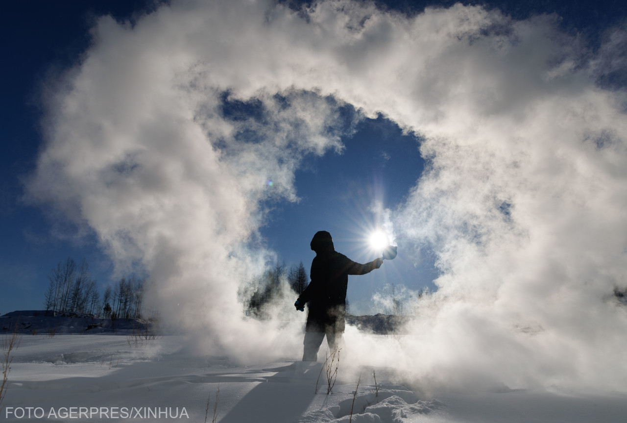Un val de aer polar va aduce temperaturi mult mai scăzute și precipitații în România săptămâna viitoare