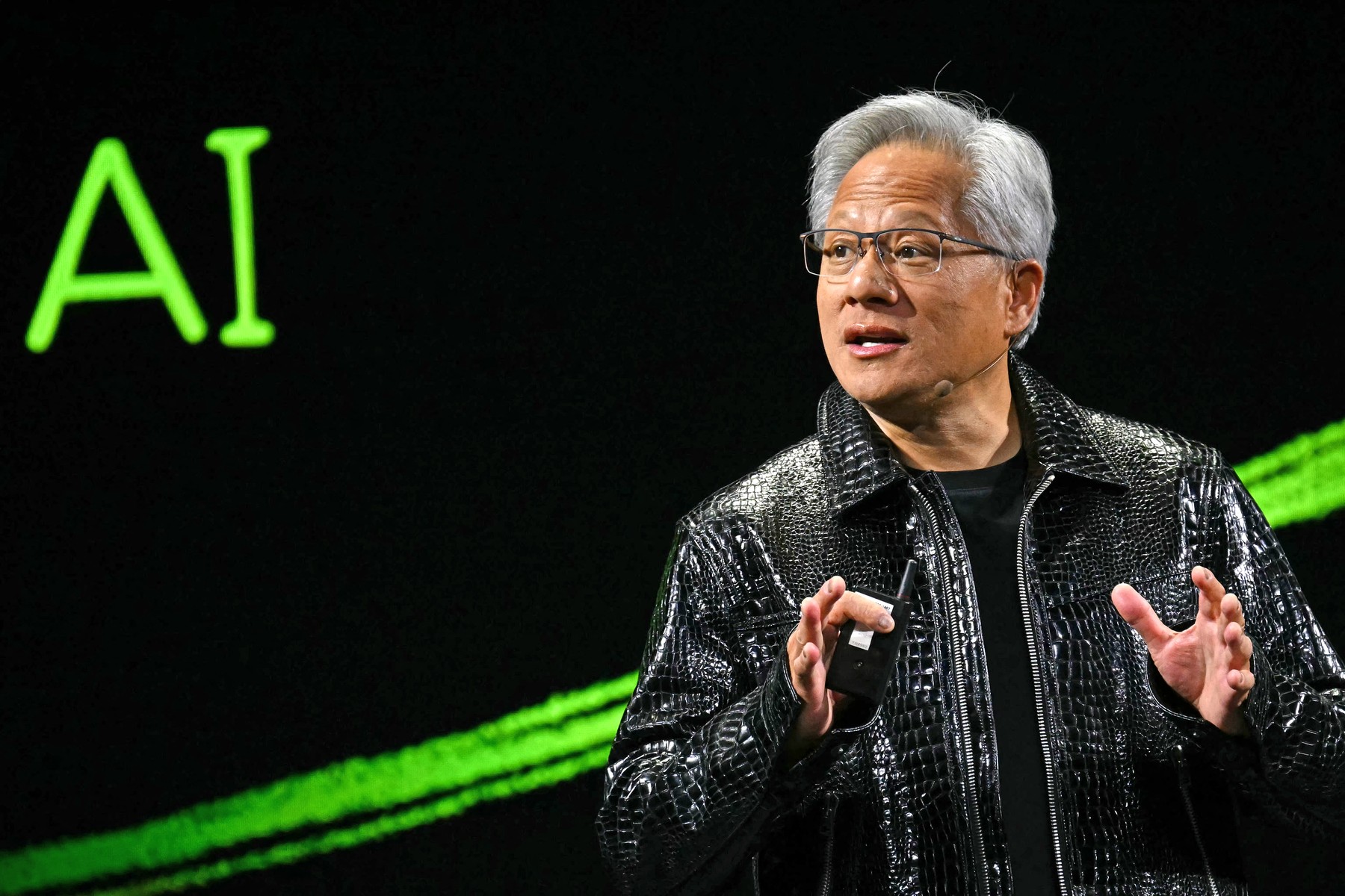 Șeful Nvidia respinge scenariile apocaliptice privind inteligența artificială: „0% șanse” să distrugă lumea