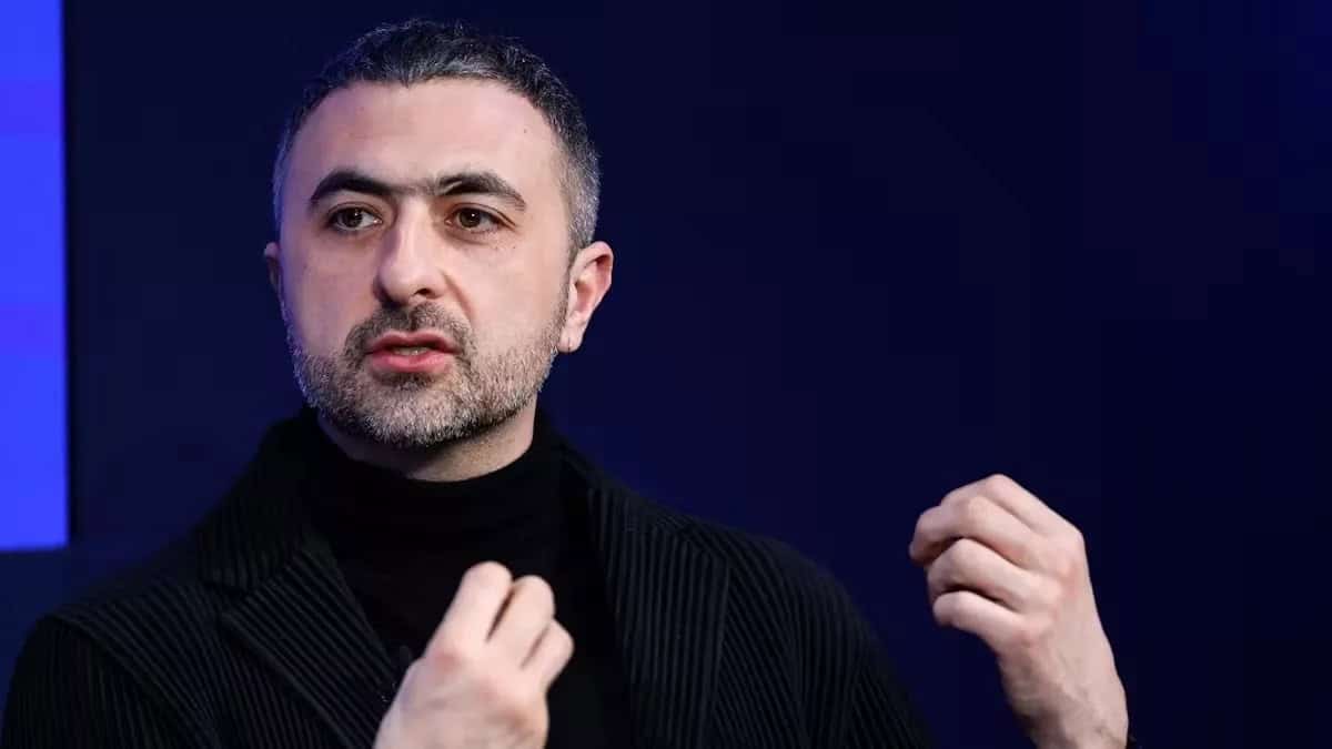 Mustafa Suleyman de la Microsoft critică abordarea Anthropic privind conștiința inteligenței artificiale
