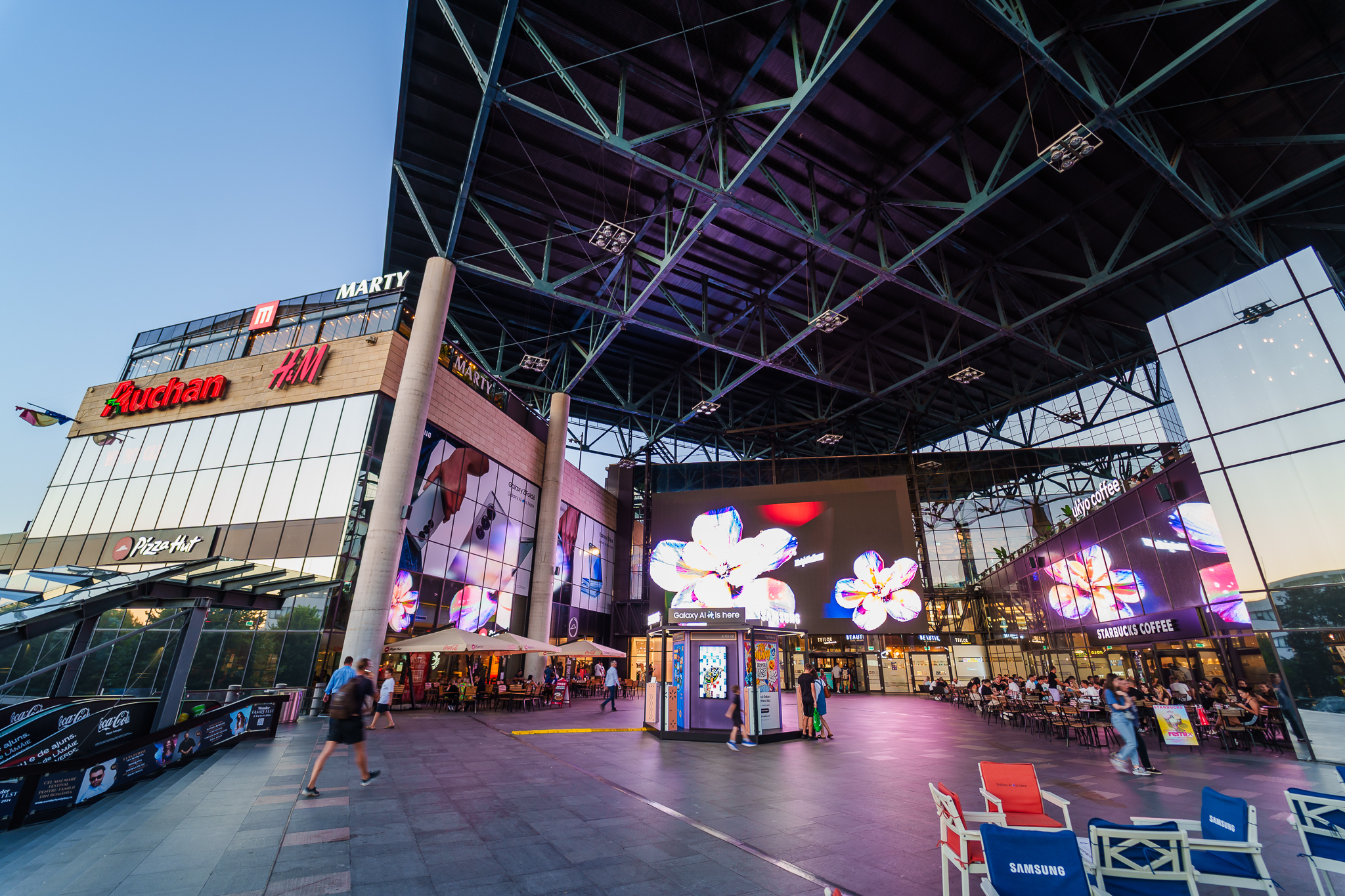 IULIUS integrează platforma Generatik în rețeaua de mall-uri pentru digitalizarea publicității indoor