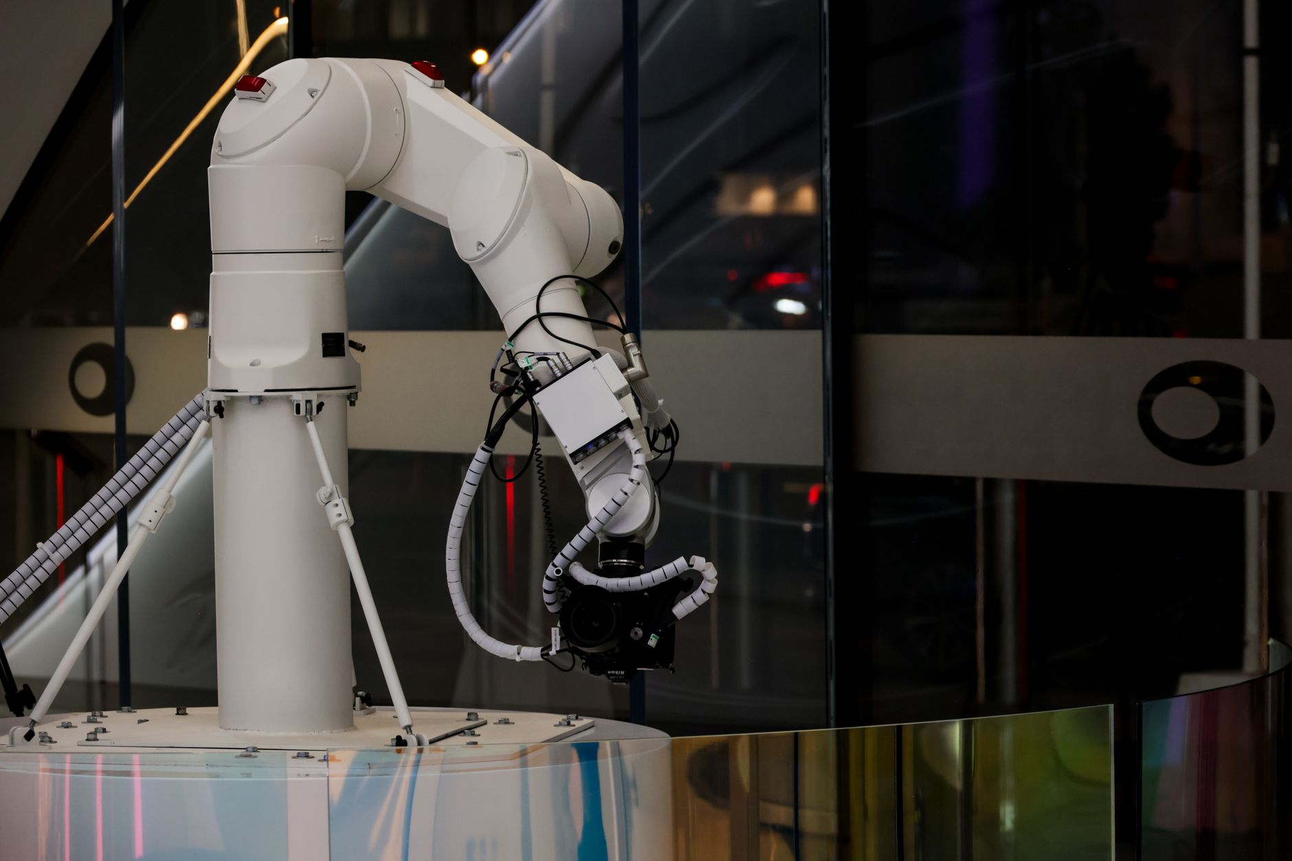 Comisia Europeană vizează accelerarea utilizării inteligenței artificiale în industria europeană