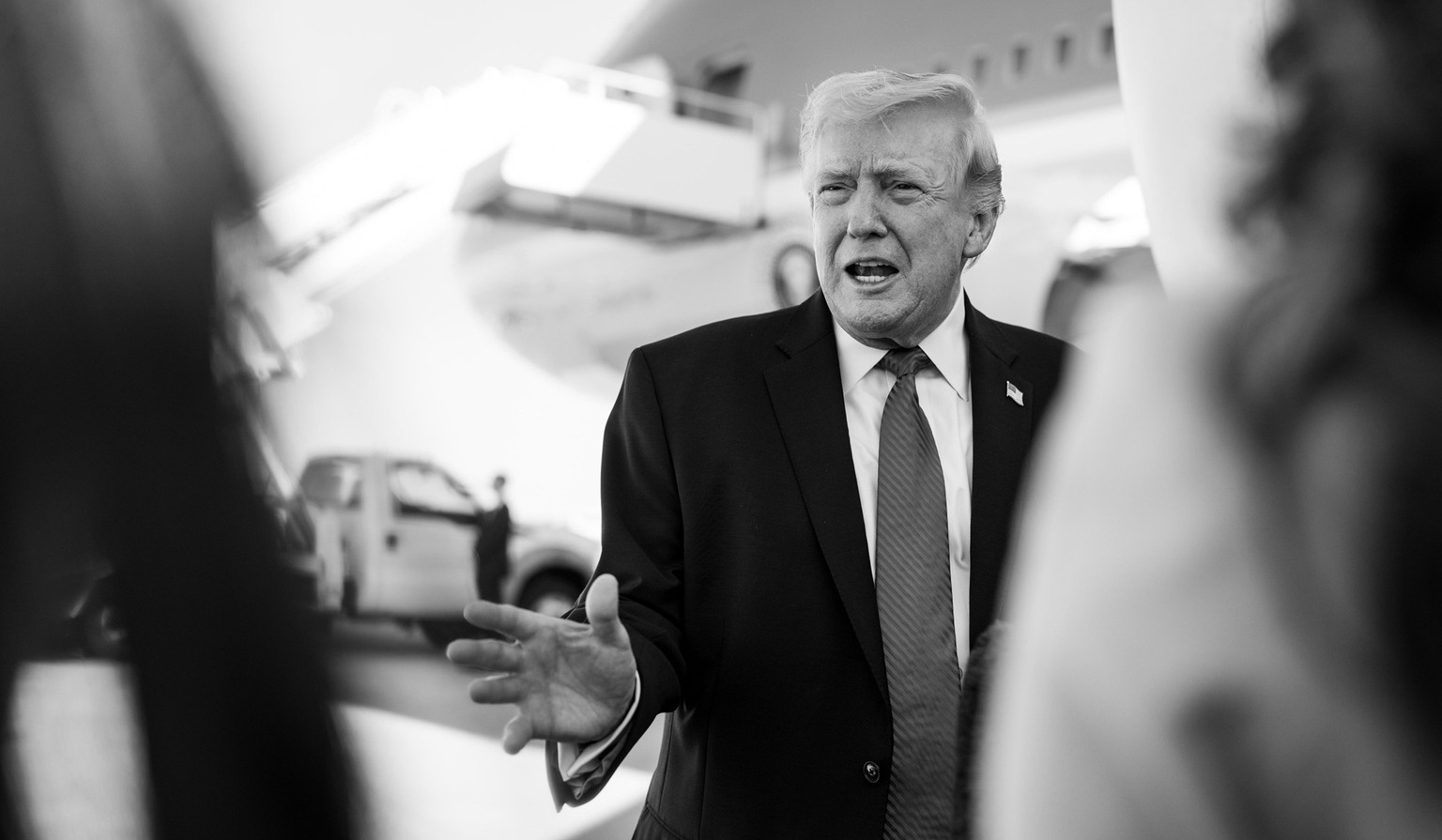 Donald Trump subliniază necesitatea dominanței SUA în domeniul inteligenței artificiale