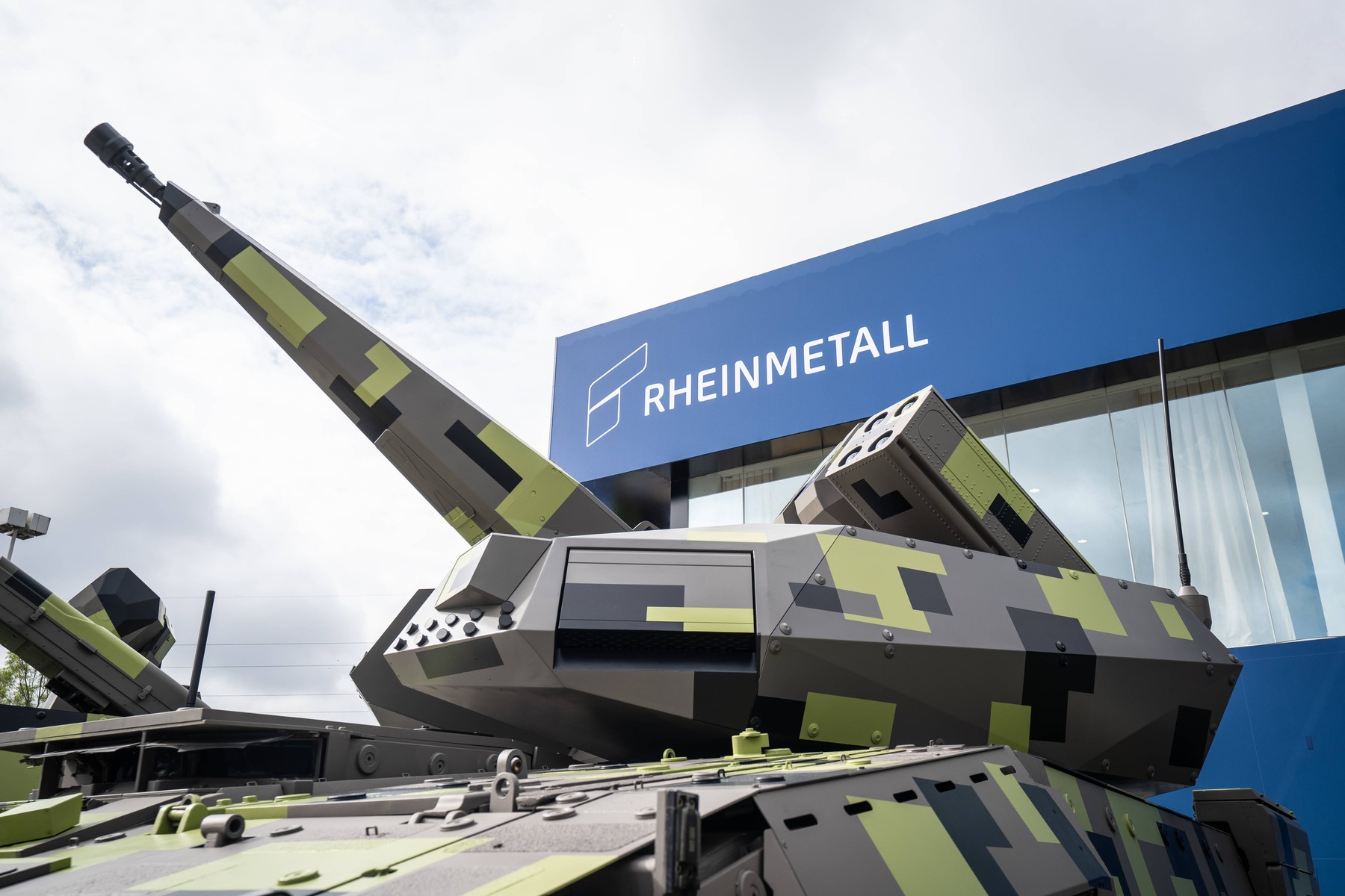 Nicușor Dan comentează eșecul testelor de recepție pentru sistemele antidronă modernizate de Rheinmetall