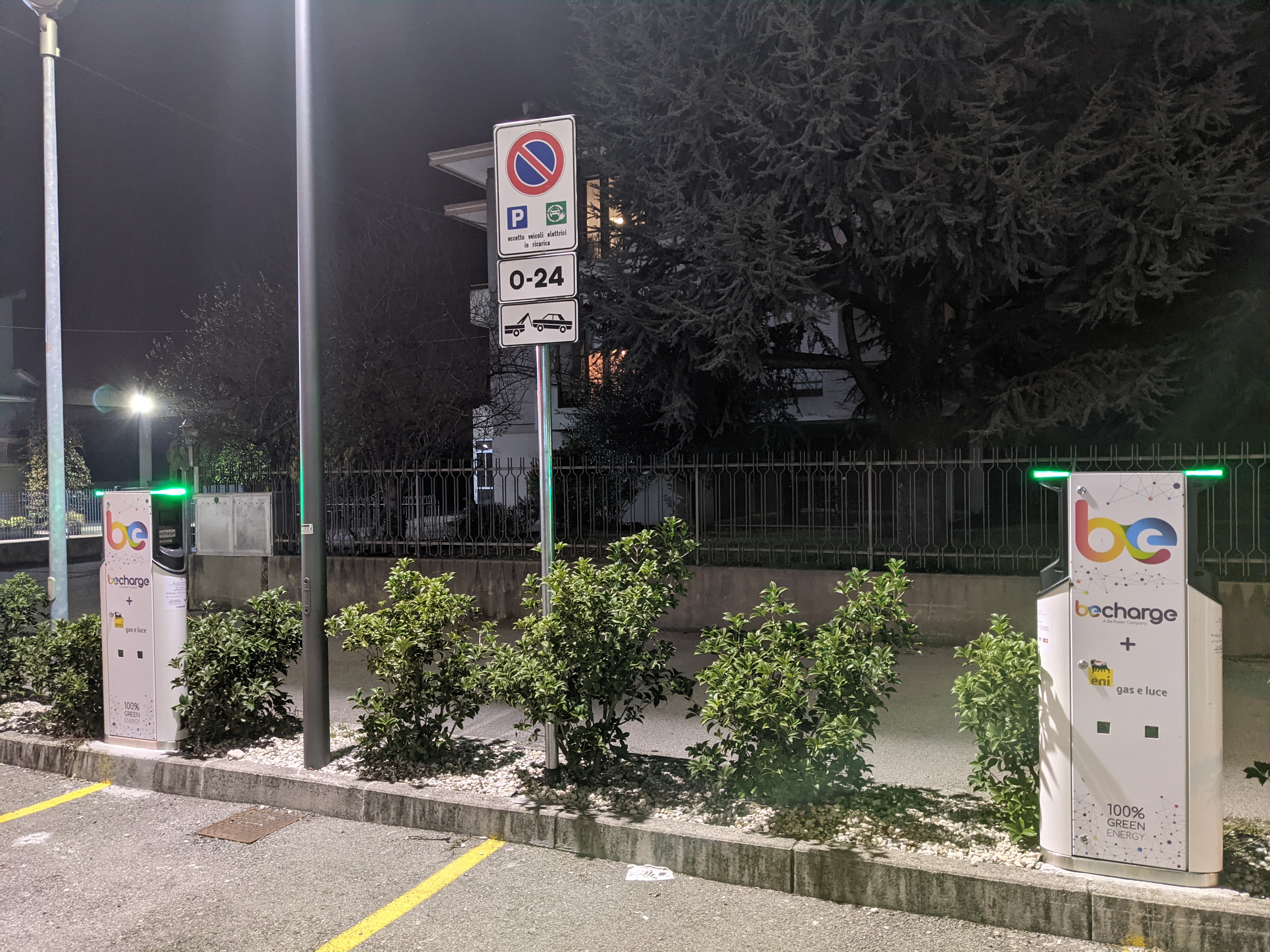 Geely prezintă o tehnologie de încărcare ultra-rapidă pentru mașini electrice: baterie plină în câteva minute