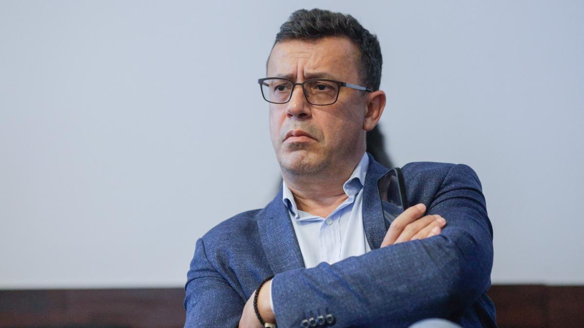 Victor Ciutacu critică dur abordarea jurnalistică a Hotnews față de Nicușor Dan