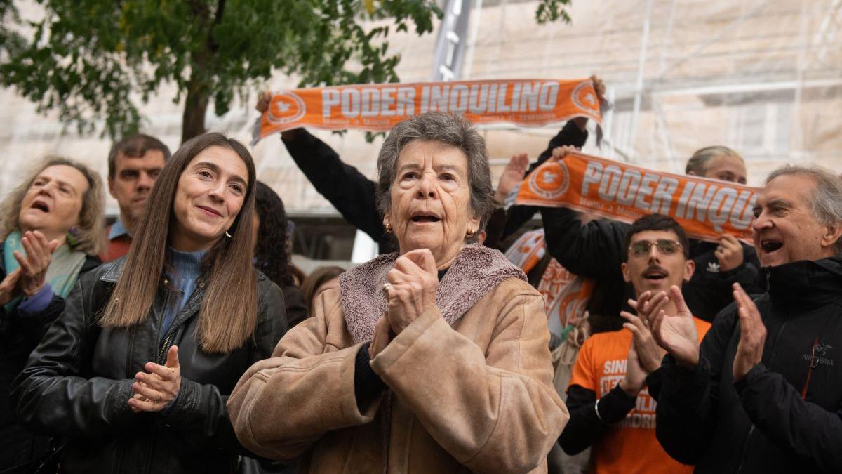 Tensiuni la Madrid: Poliția a folosit gaze lacrimogene pentru evacuarea unei femei de 87 de ani