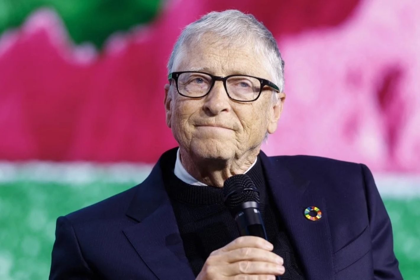 Bill Gates avertizează: Inteligența artificială ar putea cauza un miliard de decese