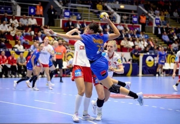 România a pierdut semifinala Turneului F4 de la București cu Danemarca. Selecționerul a criticat performanța
