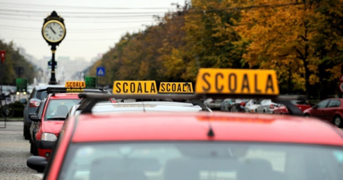 Elev de la o școală de șoferi din Giurgiu, surprins sub influența alcoolului în timpul orelor de practică