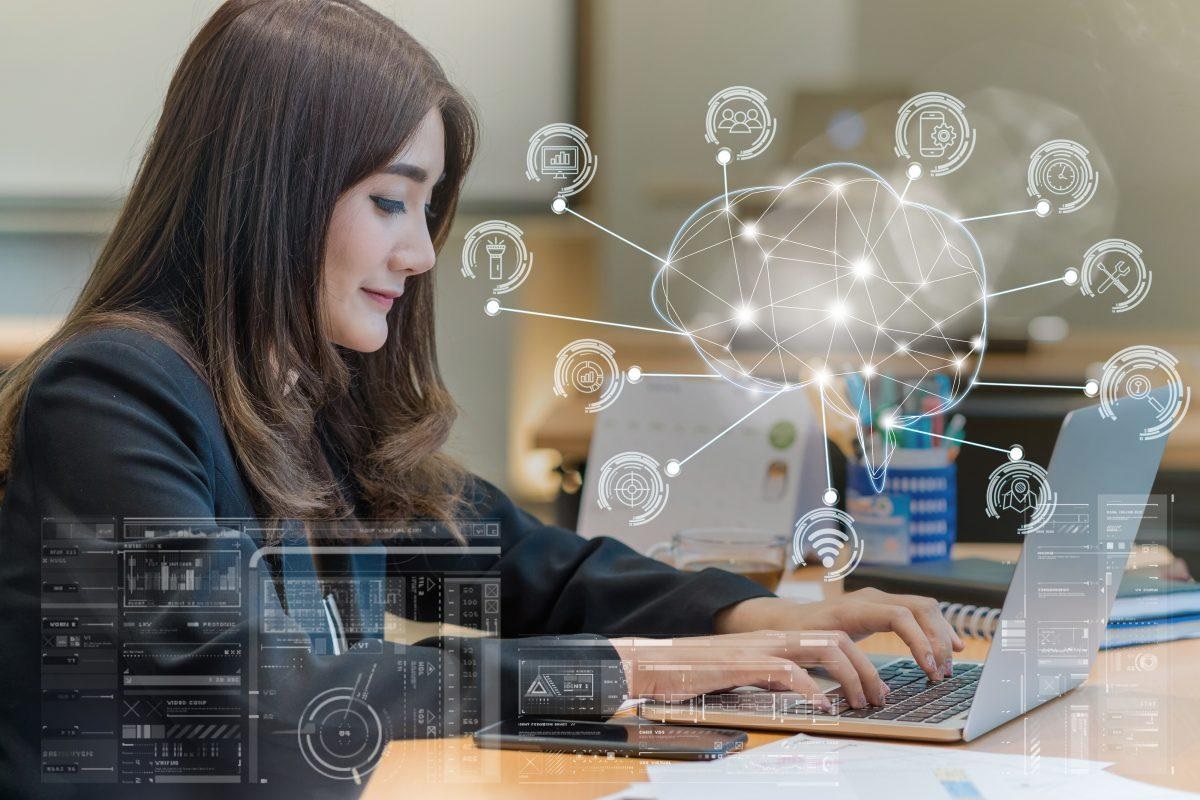 Explozie de investiții în inteligența artificială pentru companiile din România