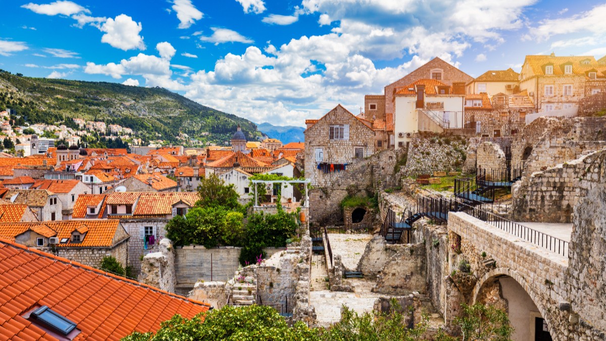 Strategia Dubrovnik pentru combaterea supra-turismului: cum gestionează autoritățile fluxurile de vizitatori