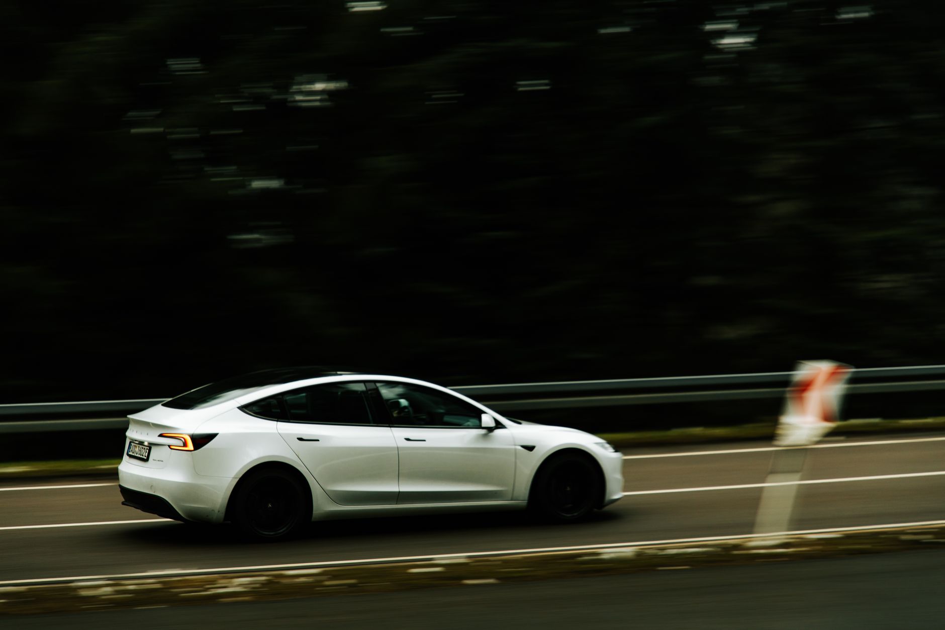 Renault Megane E-Tech facelift este disponibil la comandă în România. Vezi prețul și noutățile