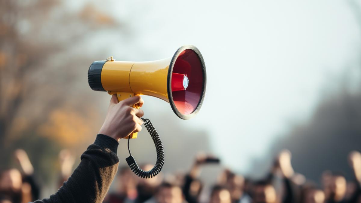 Dispozitiv de securitate în Piața Victoriei: Jandarmeria va implementa filtre de control corporal marți