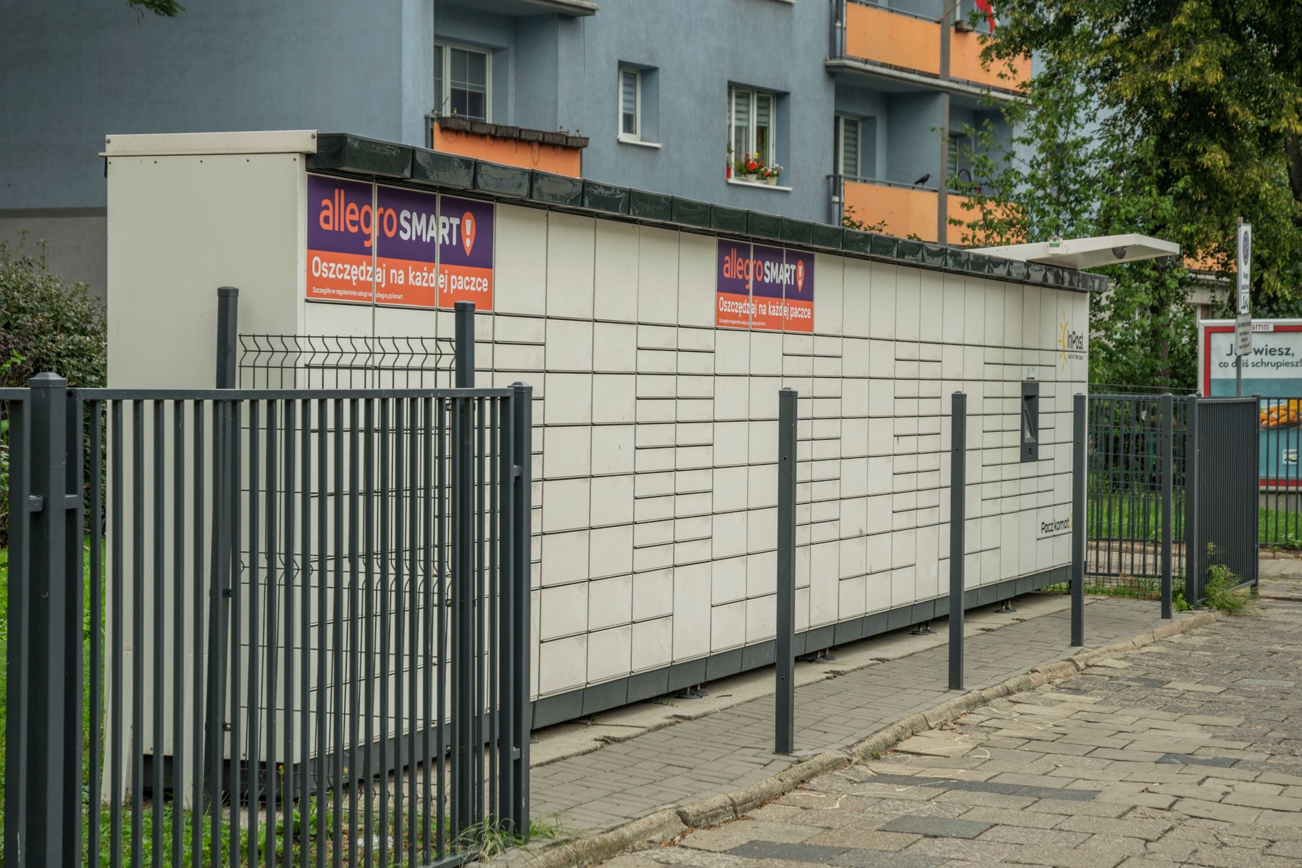 Frauda prin retururi fictive la easybox: un tânăr a încasat peste 16.000 de lei, poliția a intervenit în Iași