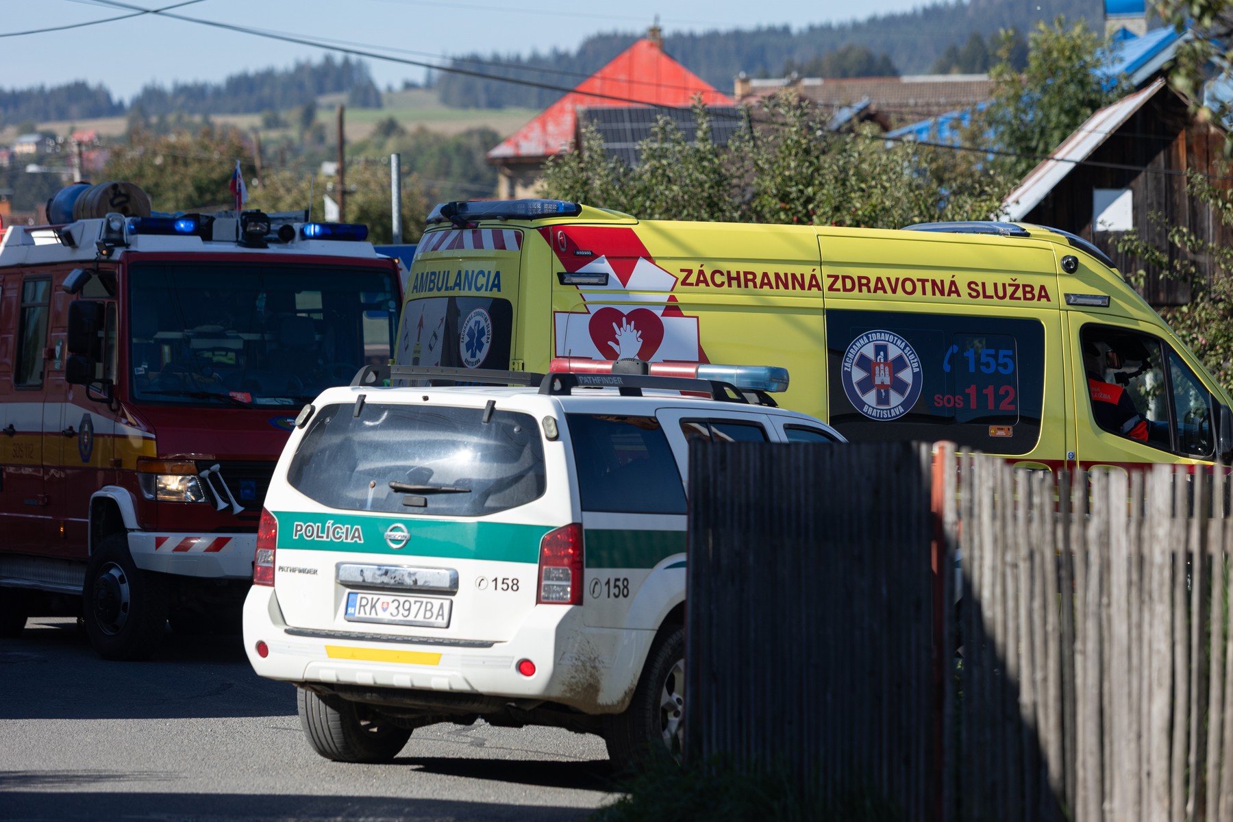 Tragedie în Slovacia: Un elev a înjunghiat trei persoane într-o școală din Staskov
