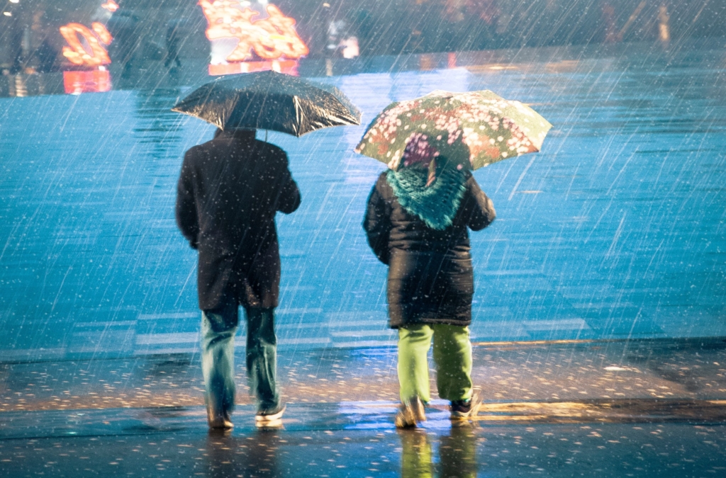 Prognoza meteo pentru începutul lunii octombrie: temperaturi scăzute și ploi izolate pe litoral