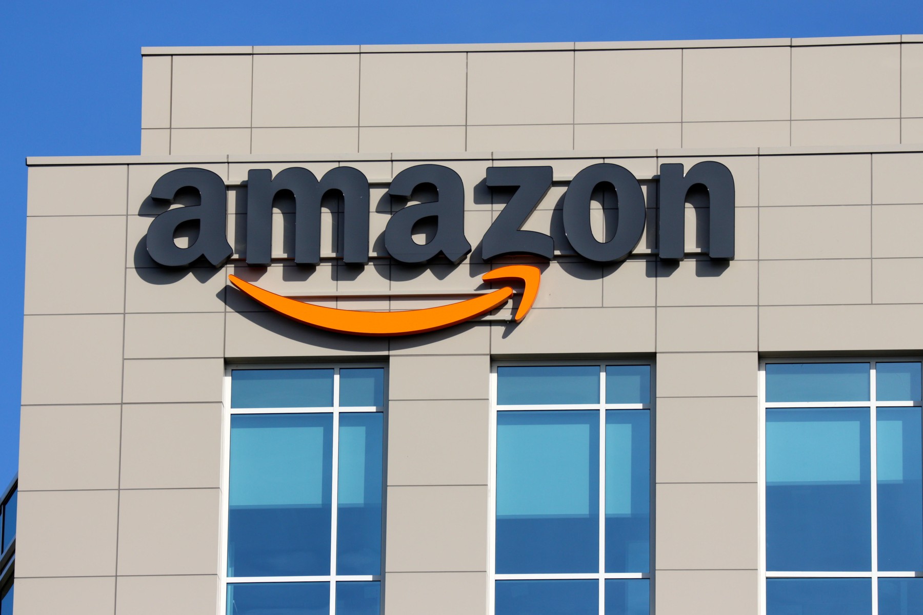 Amazon suspendă colaborarea cu 21 Air după accidentul aviatic din Miami care a provocat cinci victime